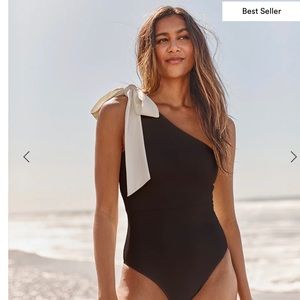 Summersalt The Bow-Shoulder Ruched Sidestroke